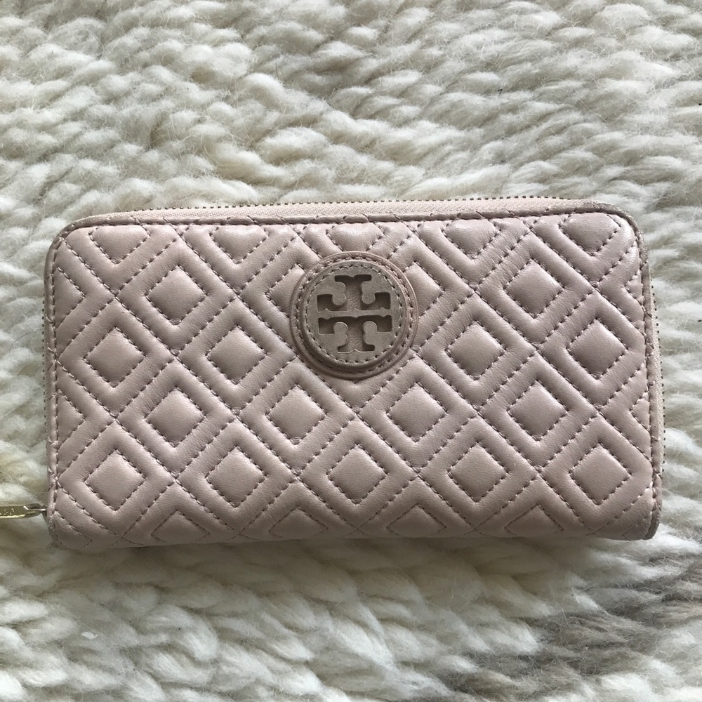 Tory Burch ZIP CONTINENTAL WALLET
